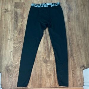 Neleus pro men’s medium base layer warm pants under black dri fit compression